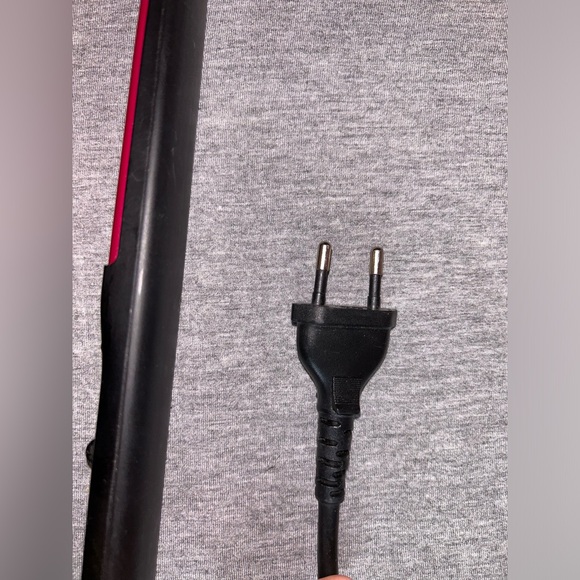 NWOT Pink and Black Flat Iron - Picture 4 of 5